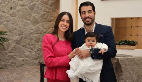  José Manuel Lázaro y Natalia Navarro y con su hija Lourdes.