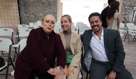  Martha Licón, Ivanna González y Jaime Navarro.