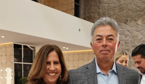  Claudia Nava y Jaime Navarro, abuelos de Lourdes.