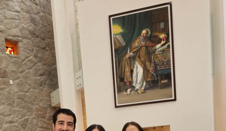  José Manuel Lázaro, Natalia Navarro, Valeria Navarro y Lourdes Lázaro.