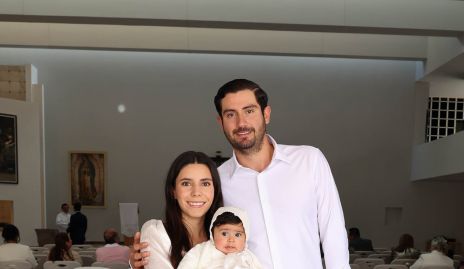  Ilse Lázaro y Polo Córdova con Lourdes.