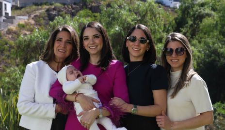  Lulú Velázquez, Sofía Álvarez, Lulú Álvarez, Mauricio Labastida e Isabel Álvarez.