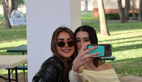  Julia Chevaile e Isabel Gutiérrez.