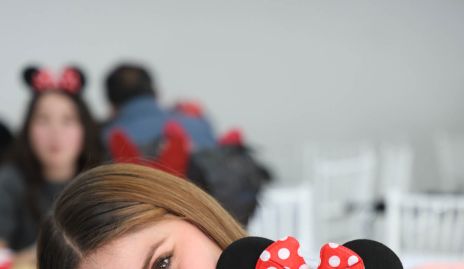  Ana Victoria y Samantha.