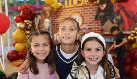  Isabela, Vittoria Humara y Raquel Valladares.