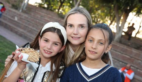  Raquel Valladares, Miriam Huber e Isabela Humara.