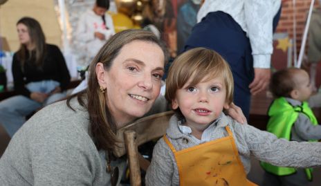  Charo Valladares y Mateo.