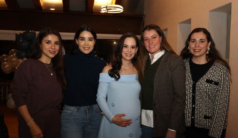  Amigas de Alynn Ruíz.