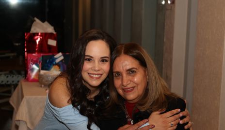  Martha Acebedo y Alynn Ruíz.