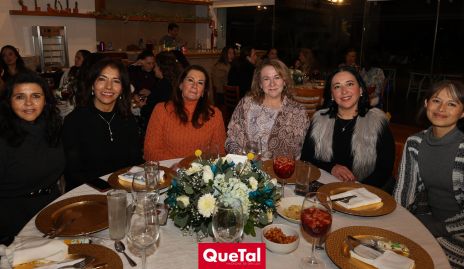  Paty Valadez, Berta Delgado, María Cecilia Mancilla, Ingrid Cruz, Coral Medina, Sam González.