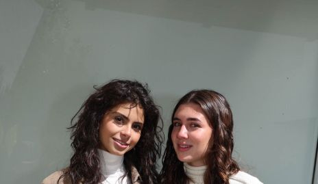  Pilar de Antuñiano y Anilú Zuviri.