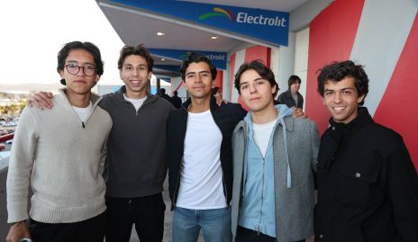  Kyoshi, Kristo Medina, Mario Velis, Demetrio rivera y Diego Vázquez.