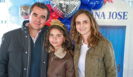  Víctor Huerta, Ana Jose Huerta y Ana Isabel Navarro.