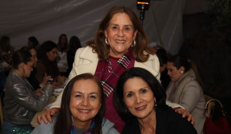  Vicky Fernández, Tina Sánchez y Mariana Sanchez.