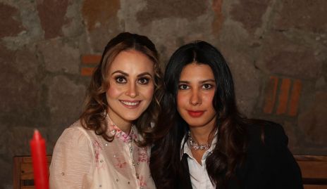  Cris Herrán y Fernanda López.