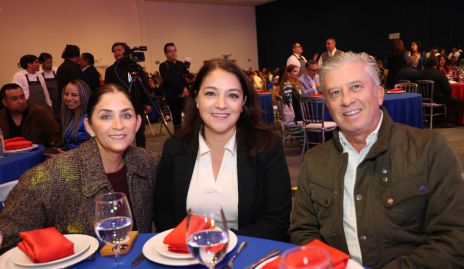  Vero Conde, Adriana Calderón y Jorge Gómez.