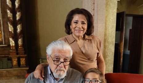  Felipe Botello, Yolanda Martínez y Joaquín Garford Botello.