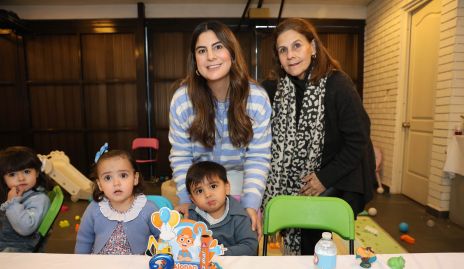  María Pía, Alonso, Lu y Luchi Castelo.