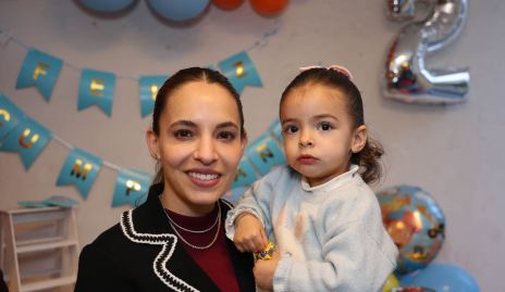  Fer Paredes y Francesca Delgado.