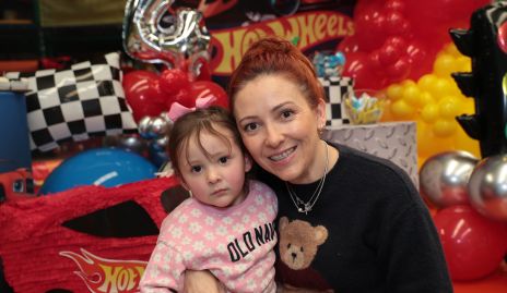  Carlota Lara y Érika Bernal.