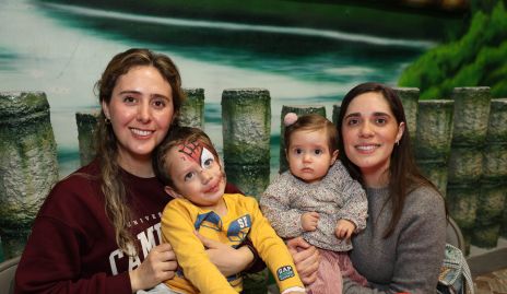  Valeria Villarreal, Sebastián Villarreal, Luciana y Sofi Ascanio.