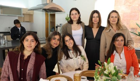  Julia, Yezmín y Fer Morales, Ana Benavente, Paulina Zermeño, Gaby Artolózaga y Elsa Lozano.