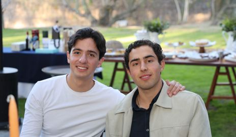  Emilio Castro y Pablo Morales.