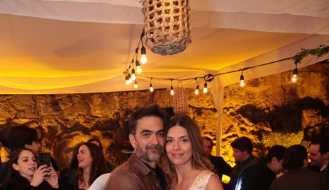  Mario Macías con su hija y María José.