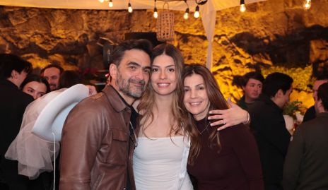  Mario Macías y Consuelo Fernández con su hija María José.