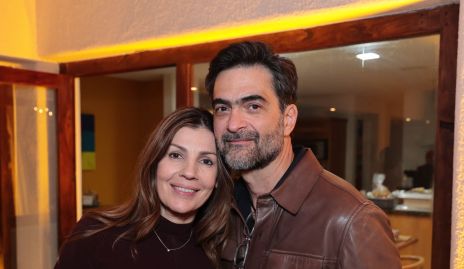  Consuelo Fernández y Mario Macías, papás de la novia.