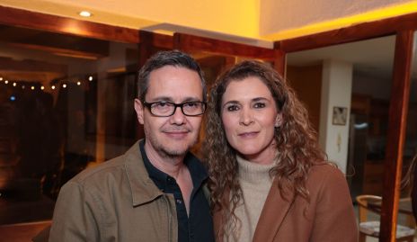  Alejandro Pérez y Paola Vázquez.