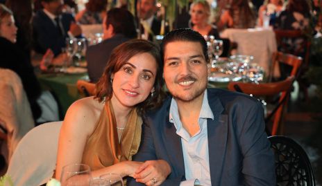  Elisa Salinas y Carlos Pérez.