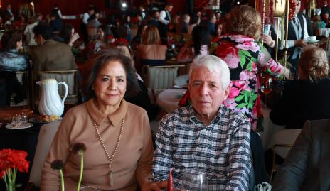  Magdalena Regil Alarcón y Juan José Rodríguez.