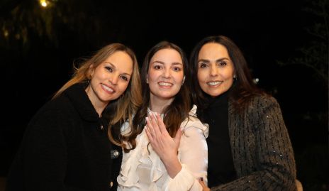  Yuya González, Marisol González y Marianela Villanueva.