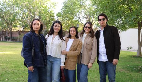  Gloria Mercado, Mariana Rivera, Maria José Martell, Nicole Michel y Diego Acosta.