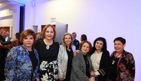  Lety, Rosy, Elena, María Elena, Julia y Lulú.