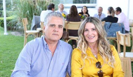  Gilberto Sánchez y Verónica Payán.