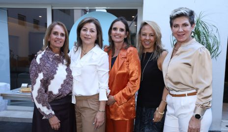  Mireya Payán, Cristina Pérez, Marcela Payán, Alama Durón y Margarita Padilla.
