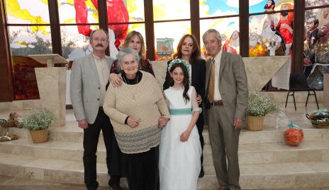  Marina Zermeño con sus abuelos y bisabuela.
