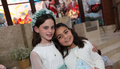  Marina Zermeño y Natalia Briseño.