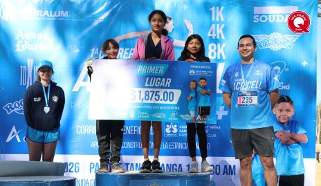  Alejandra Juárez, Nicole García, Yolanda Sánchez, Ivana Ramírez y Mariano Díaz de León.