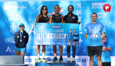  Alejandra Juárez, Nicole García, Yolanda Sánchez, Ivana Ramírez y Mariano Díaz de León.
