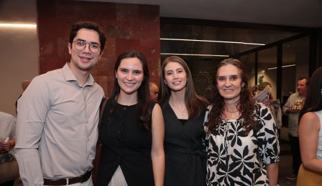 Rafa Cortez, Sofía Quintanar, Isa Barajas y Gris Reynoso.