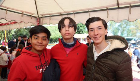  Leonardo Silva, Pablo y Diego Santacruz.