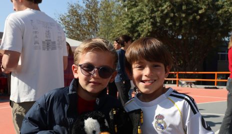  Miguel y Sebastián.