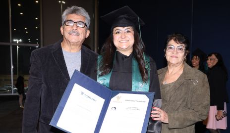  Miguel Ángel Gaitán, Cloe Gaitán  y Esperanza Montañez.