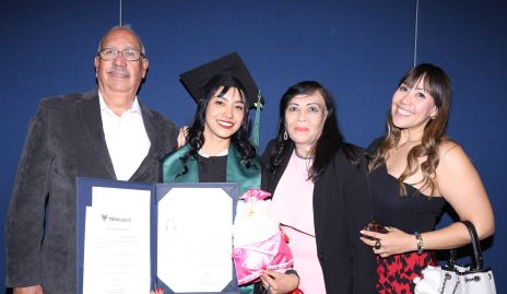  Victor Carlos Sánchez, Brenda Sánchez, Leticia García y Karla Sanchez.
