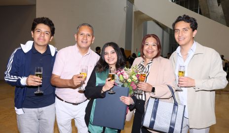  Edgar Emiliano Pérez, Edgar Pérez, Andrea Pérez, Maricela Guerra y Daniel Gutiérrez.
