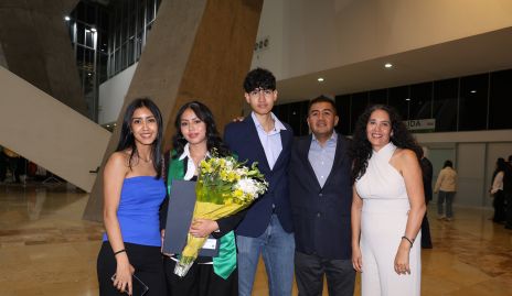  Arlette, Edna, Karin, Enrique y Rocío.