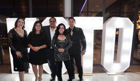  Carmen Guzmán, Uriel Martínez, Luz Cuéllar, Ana Laura Bárcena y José Luis Farías.